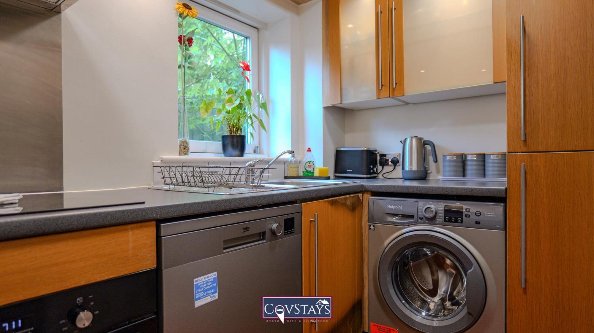 Apartamento Triumph House - 3-bed 2-bath In Centre By Covstays