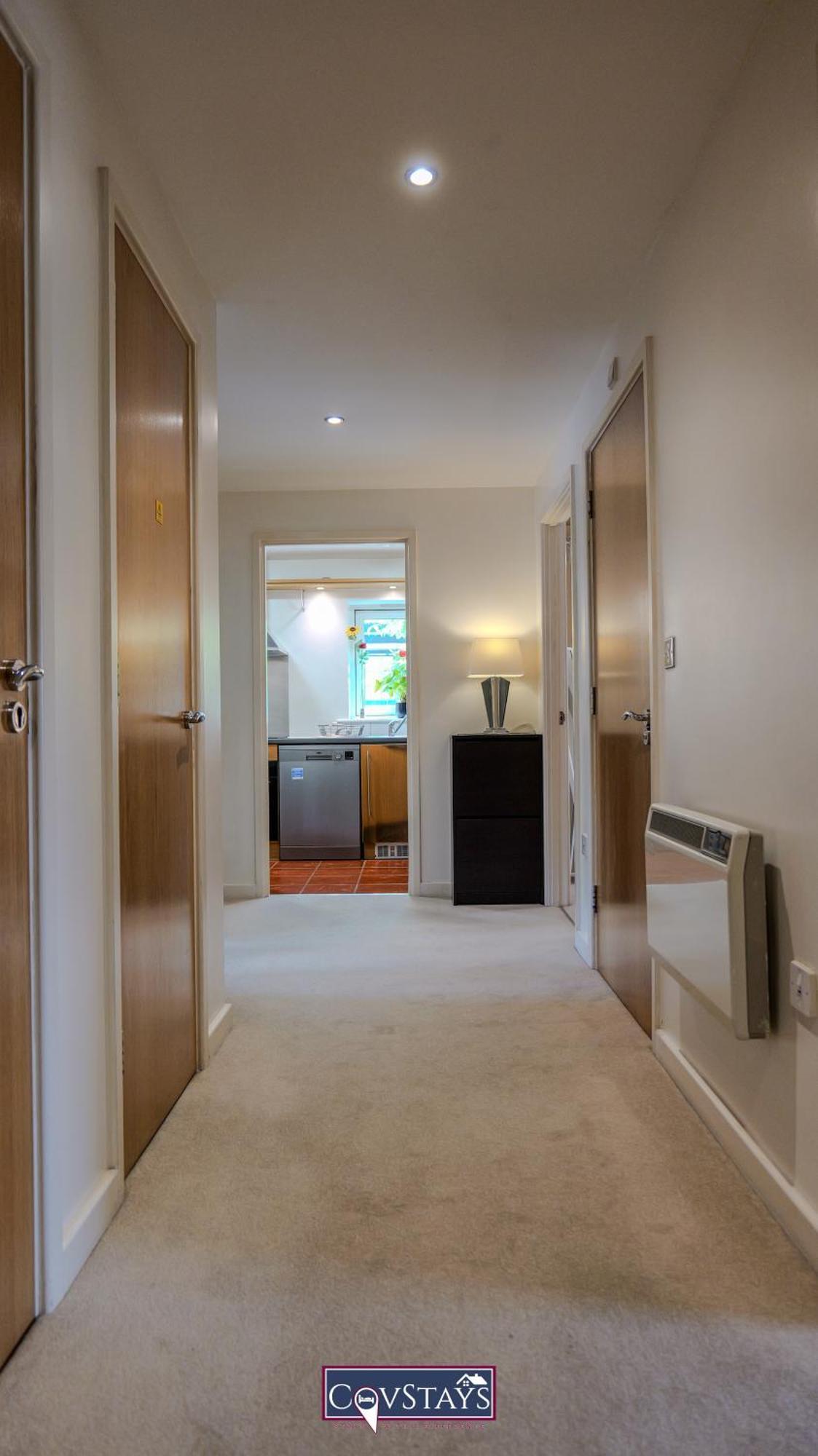 Apartment Triumph House: 3-bed Coventry
