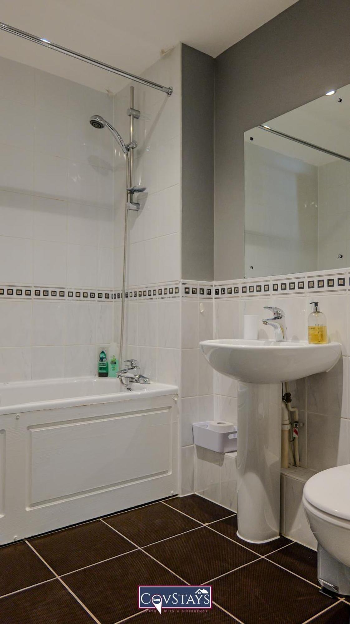 Triumph House: 3-bed Apartment