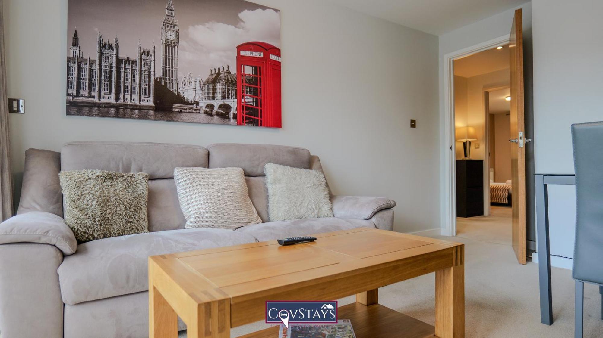 Apartment Triumph House: 3-bed Coventry